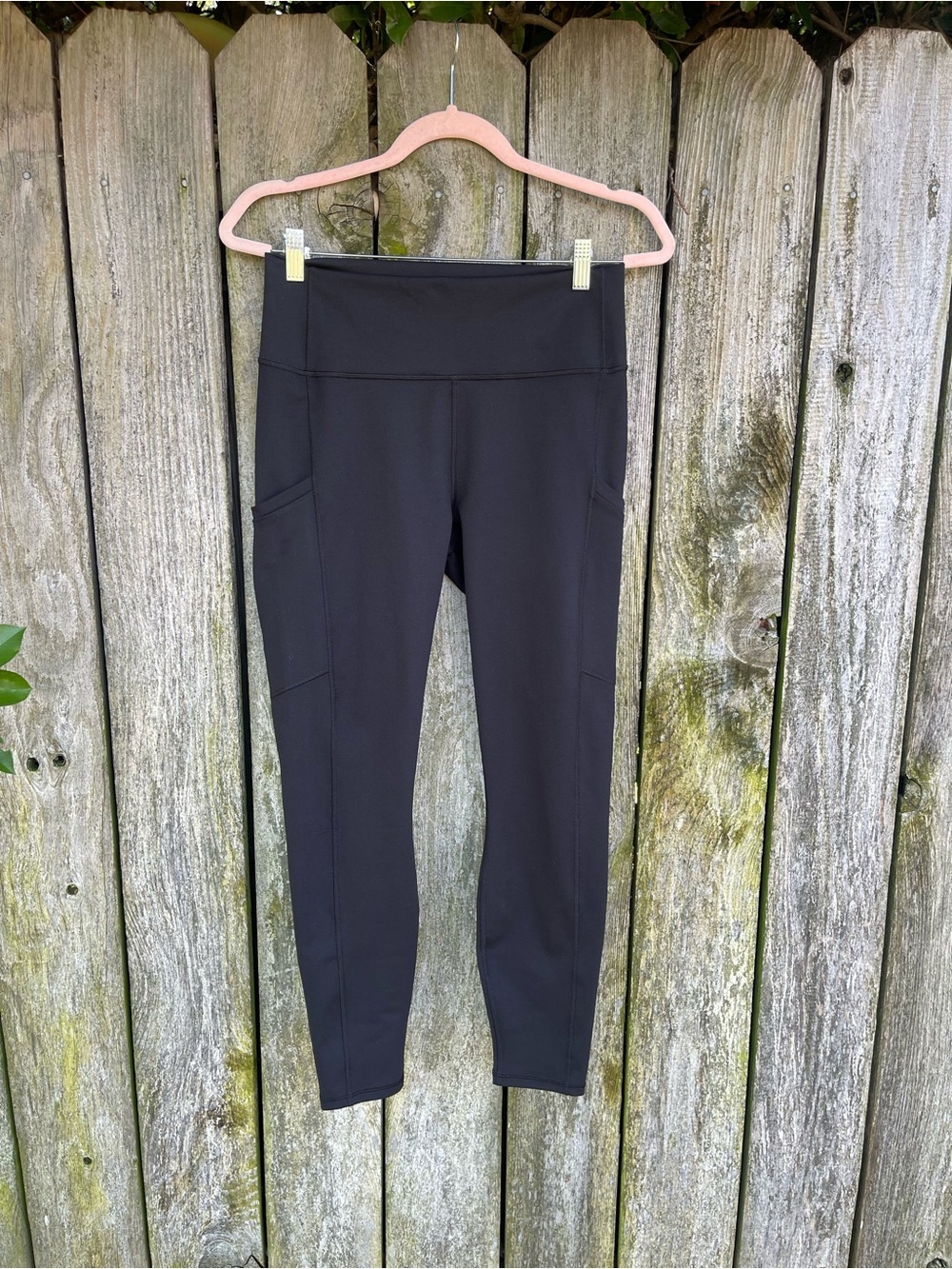 NWT Fabletics On-The-Go PowerHold High Waisted Leggings Black Pockets | Large